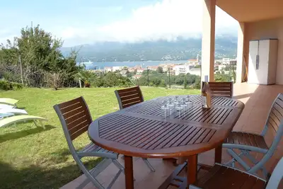 Image de T3 en rdj pour 6 pers, dans résidence avec piscine et tennis