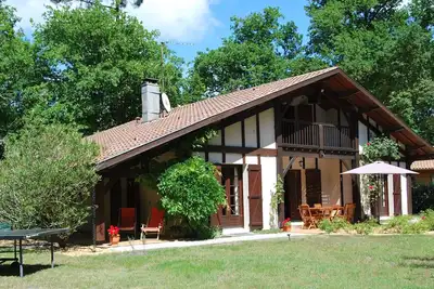 Image de In the heart of the Médoc, beautiful family home close to the ocean beaches
