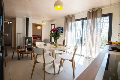 Image de Cottage pierre et bois avec piscine pour 2 personnes - L'Ôlive