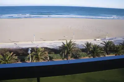 Image de Canet Plage Beau T2 Front De Mer, Vu Mer A Couper Le Souffle, Parkingprive Wifi