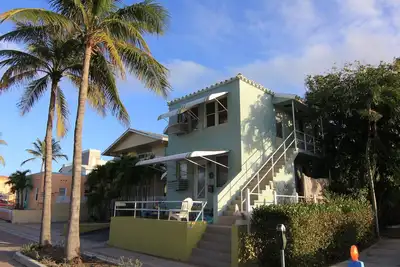 Image de Pas de la plage, un petit coin de Old Hollywood