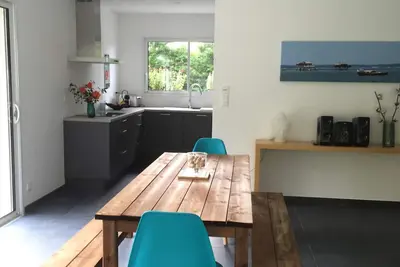 Image de maison contemporaine, 3 Chambres, lumineuse, calme, Bassin Arcachon