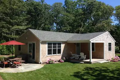 Image de Tous New Cottage à Chatham Près Hardings Plage