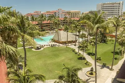 Image de Séjournez à Casa Orchid, à un pâté de maisons de la plage de Medano et de la marina de Cabo