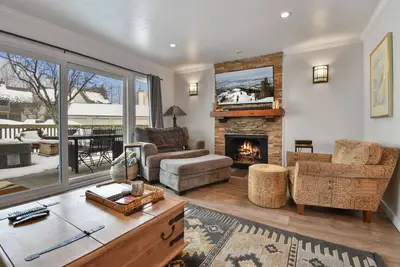 Image de Park Meadows Townhome sur la navette gratuite. 3Bed / 3Bath près de la montagne!