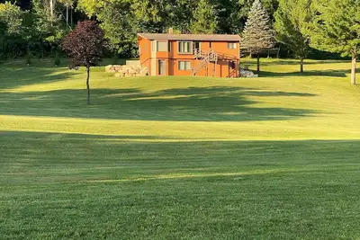 Image de Au calme, romantique, de la Famille et confortable, Dernière maison de la vallée.