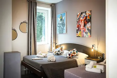 Image de Nouveau moderne 6br Apt près de Colosseo