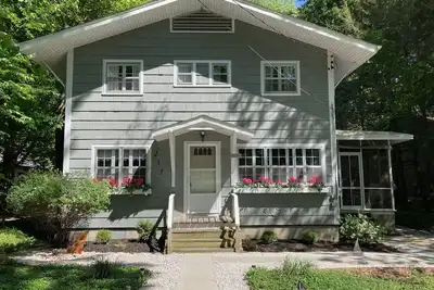 Image de Cottage de charme - à quelques pas du lac Michigan *** Nouveau cette année A \/ C et chaleur