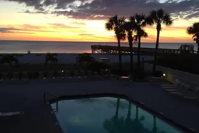 Image de Spectaculaire Sunset Beach Getaway