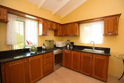Image de Sapphire Appartement 1 Nouveau! 1m Vues $; Très bien situé; Offre incroyable!
