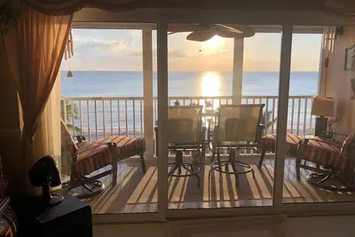Image de Premium - 1br 1ba Beachfront Condo sur le golfe - Été 2019