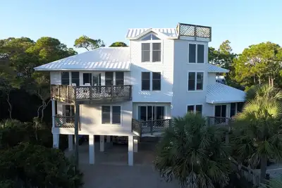 Image de Oasis privée avec vue sur l'océan dans la plantation avec piscine chauffée!