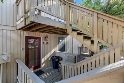 Image de Quaint Lake Condo à Salem, Caroline du Sud \/<br>Keowee Key Golf Course