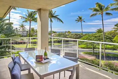 Spectacular Oceanview Condo: élégant, serein, moderne