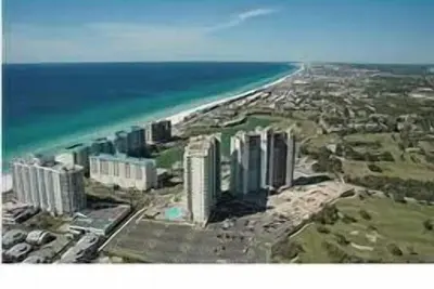 Image de Vue Impressionnante Sur Le Golfe! Nouvel A / C Et Meubles!