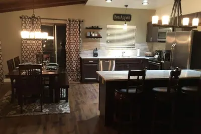 Image de Magnifiquement rénové, South Lake Tahoe Condo Minutes To Casinos, Ski & Plages