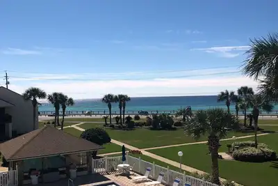 Image de Blue Surf 16b: vue magnifique sur le golfe; Étapes de la plage et de la piscine