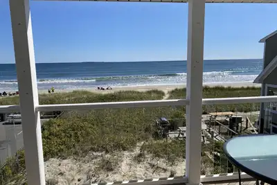 Image de Oceanfront, Condo 2 chambres, 1 mile de la jetée