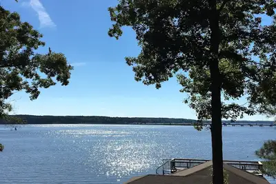 Image de L'endroit idéal pour profiter du Lake Life à son meilleur!