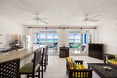 Image de Vue sur la plage - 3 Chambre Appartement Ă Del Sol