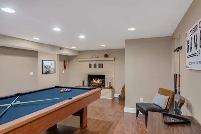 Image de Coeur d’Alene Place | Maison rénovée au cœur du centre-ville de Cœur d’Alene