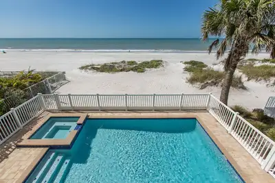Image de Direct Beach Front - Pool Home - 6 chambres - 4. 5 bains - nouvellement construit
