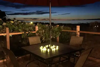 Image de Oceanfront Beach House Disponible pour le mois + Location