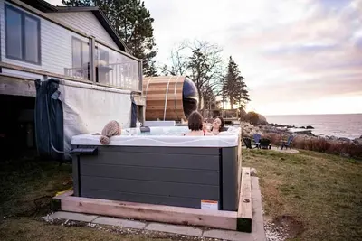 Image de Chalet confortable en bord de mer Ă la plage