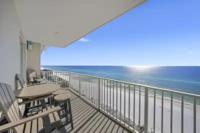 Image de Penthouse Condo, soleil majestueux, des vues incroyables!