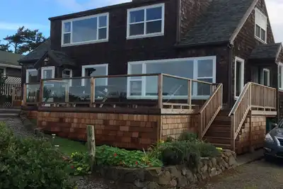 Image de Propriété en bord de mer avec une vue imprenable sur l'océan