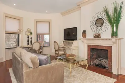 Image de Sparkling New 2br \/ 2ba Dans Back Bay Next To Hynes Convention Center de Boston