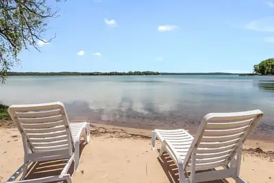 Image de Accueil avec vue sur la mer au bord du lac Elk Lake - Ponton inclus - bordereau de bateau disponible