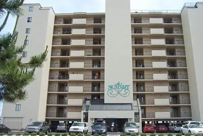 Image de The Summit Awesome Direct Oceanfront 1st Floor Condo Réservez maintenant! Piscine et Wifi