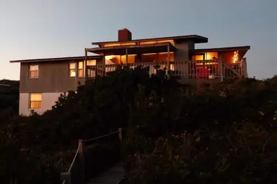 Image de Ocean Front Pine Knoll Shores Heckman House-Sleeps 14