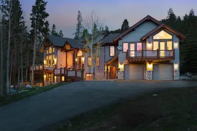 Image de Breckenridge Home avec une vue