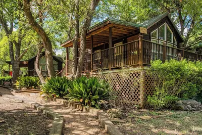 Image de La cabine de noix de pécan à Mendelbaum Winery Guest Cabins