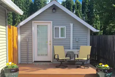 Image de Studio pittoresque chalet à distance de marche du centre-ville historique de McMinnville