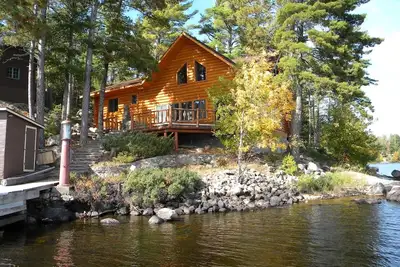 Image de Luxueux Wilderness New Log Home frontières Bwca, Parc national