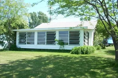 Image de Cozy Cottage sur Grand lac Ontario Waterfront