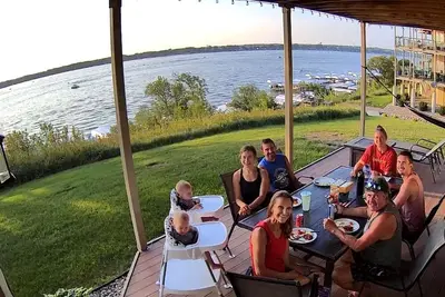 Image de Condo Premier Lakefront East Lake Okoboji - Bridges Bay Resort