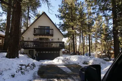 Image de Tous Pine Inn - Grand 4bd / 2ba - Ă quelques pas du village