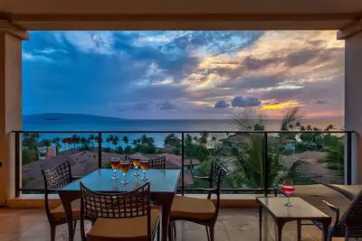 Image de Panoramique vue sur l'océan! - * Villa de luxe! * - 3 Bed / 3 Bath - Direct Propriétaire!