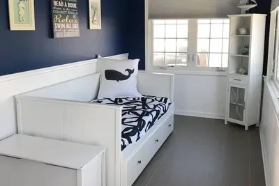 Image de Maison lumineuse et propre près de la plage et de la promenade