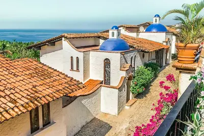 Villa historique Garza Blanca: piscine privée, vues à couper le souffle, étapes vers l'océan