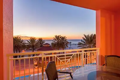 Image de Aqualea Residenses au Hyatt Regency Resort Clearwater Beach en Floride.