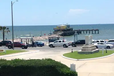 Image de BeachFront Condo - Mer Sea-Esta - Pas de frais de nettoyage!