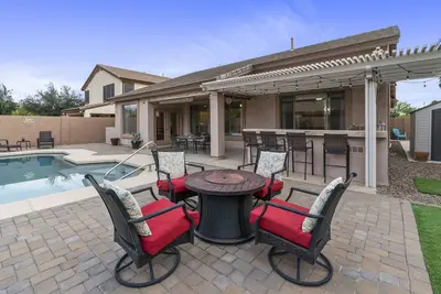 Image de Home Sweet Arizona Dans Gilbert - Piscine privée & Putting \/ chipping green