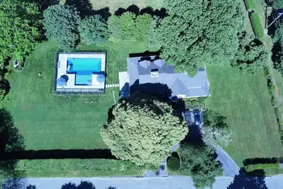 Image de Private Family Family Home-South of Hill Street, près des plages / village