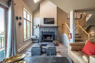Image de CLAIRIÈRE 404 \/ Chalet spectaculaire au Mont-Tremblant, CLAIRIÈRE 404 \/ Perfect Summer Home