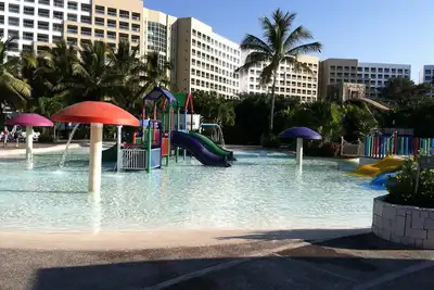 Image de Suite 1 chambre, cuisine / salon, green fees gratuits au golf, grand balcon